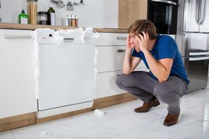 علت تخلیه نشدن آب ماشین ظرفشویی ؛ حل مشکل