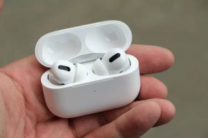 تفاوت هندزفری پیکسل بادز و ایرپاد ؛ بررسی AirPods و Pixel Buds
